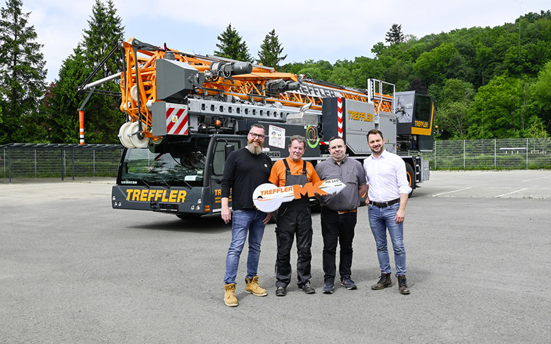 NEW LIEBHERR MOBILE CONSTRUCTION CRANES FOR MUNICH CRANE RENTAL COMPANY